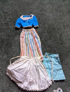 Vintage Barbie Barbie in Olanda #823 costume da viaggio top gonna grembiule vestito - Foto 1 di 7