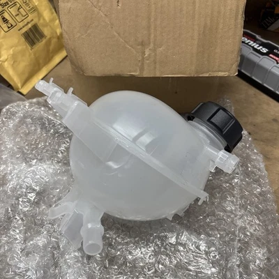 PEUGEOT 207 208 301 308 1007 2008 3008 EXPERT PARTNER COOLANT EXPANSION TANK - Image 1 of 4