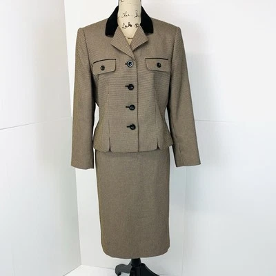Vintage Le Suit Petite Women 14P Skirt Suit Blazer Houndstooth Velvet Collar - Image 1 of 4