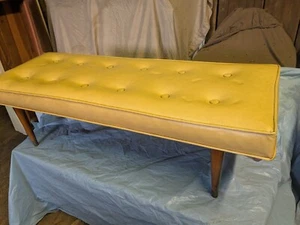Mid Century Modern Eames Era Bench Retro Vintage MCM Button Tuft Naugahyde Old - Picture 1 of 12
