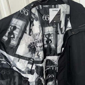Analog Black Men’s Med Ski Ride Jacket Pinup Girl Lining Visual Vent Insulated - Picture 1 of 12