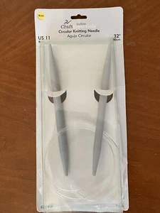 JoAnn Essentials Circular Knitting Needles US 11 - 8 mm, 32”, 80 cm - Picture 1 of 2