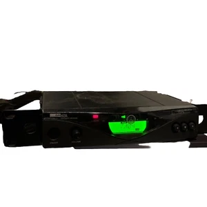 Receptor estacionario inalámbrico AKG SR 470 modelo CSCSRX UHF 530-500 MHz - Imagen 1 de 5
