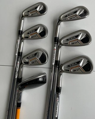 Left Hand Adams Idea A7 Irons (2009)/ 5-PW + 22* 4 hybrid/ Regular Flex shafts - Image 1 of 4