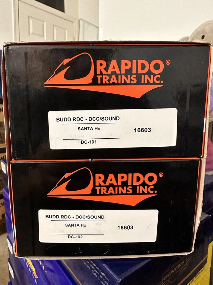 Rapido HO Scale Santa Fe Budd RDC DC-191/192 Set DCC/ESU Loksound - Image 1 of 3