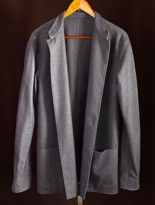 Chaqueta de lana de franela gris para mujer Foto 1 de 3