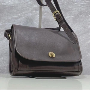 Bolso de hombro vintage Coach 9812 cuero Ridgefield con solapa marrón - Imagen 1 de 4