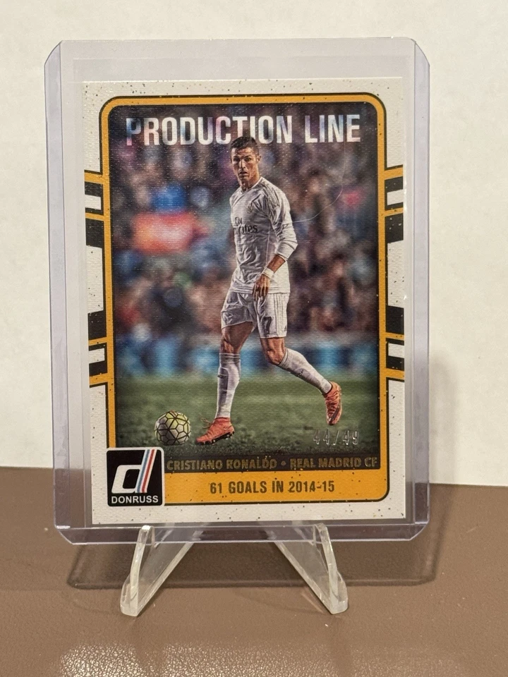 克里斯蒂亚诺·罗纳尔多 2016-17 Donruss 生产线金色 /49 皇家马德里系列 — 第 1/3 张图片