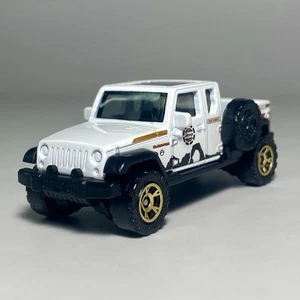 2017 ' 17 Jeep Gladiator 1:64 Diecast Diorama Model Pickup Truck White #3 - Picture 1 of 13