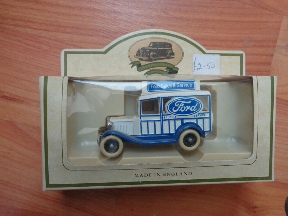 Lledo Days Gone Classique 1934 Ford Modèle A Woody Van 'Ford Ventes Service' - Photo 1/1