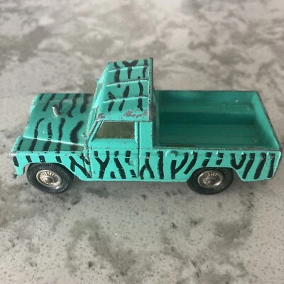 Corgi Toys Land Rover Series 109" WB Daktari Green Suspension Wheels - Image 1 of 4