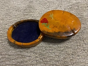 Joyero de madera forrado de terciopelo hecho a mano vintage con tapa con bisagras de pivete 6,5 x 5,5 x 2,5" - Imagen 1 de 11