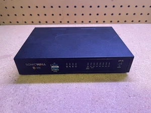 Dispositivo de seguridad de firewall de red SonicWall TZ370 | 02-SSC-2825 | Sin adaptador de CA - Imagen 1 de 2