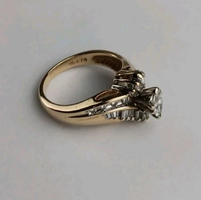 Vintage 14k Gold Wedding Engagement Band Ring 4 Grams 29 Total Diamonds  - Image 1 of 4