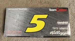 Team Caliber Terry Labonte 2000 #5 Froot Loops 1:24 Scale Model W/COA - Picture 1 of 12
