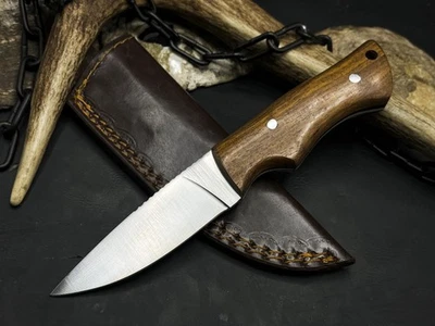 Cuchillo de caza táctico de camping de acero al carbono hecho a mano 10210 con funda de cuero Foto 1 de 4