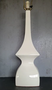 Vtg Mid Century Modern L. Rosenfeld & Co. White Ceramic Pagoda Geometric Lamp - Picture 1 of 11