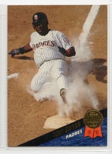 1993 Leaf Baseball - #28 - Tony Gwynn - San Diego Padres