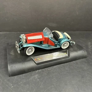 1935 Duesenberg SSJ 1:32 Scale Signature Models Diecast Car Green Red Decor - Picture 1 of 10