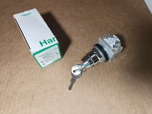 NEW Schneider Electric 9001KS11K3H2 Key Selector Switch 2-Position - Picture 1 of 2