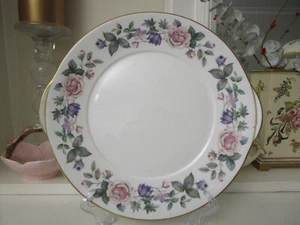 PRETTY VINTAGE ROYAL GRAFTON FRAGRANCE CAKE PLATE - Picture 1 of 9