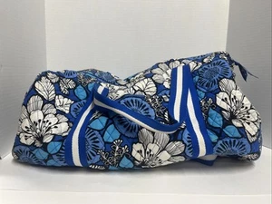 DISCONTINUED* Large “Blue Bayou” Vera Bradley Duffel Bag! (Read Description!) - Picture 1 of 4