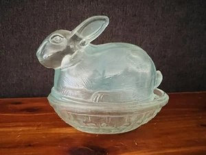"Cesta de caramelo de vidrio vintage Blue Bunny Rabbit plato de baratija 5"" Pascua" - Imagen 1 de 10