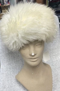 Vintage Women’s Lamb Skin Fur Pill Hat Genuine Tuscan Made in Italy  Size Small - Picture 1 of 7