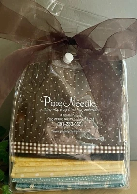 Quality Quilt Shop Fabric (Moda, Minny Muu, Et) 17 Piece Kit - 15 Fat Eights NEW - Image 1 of 4