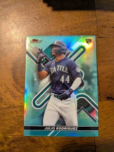 2022 Finest #23 Julio Rodriguez Aqua Refractors #/199 - Picture 1 of 2