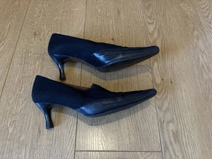 Vintage Russell & Bromley Donald J Pliner 'Lyric' Black Kitten Heel Shoes UK8 - Picture 1 of 5