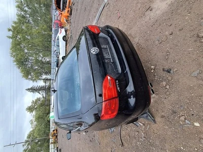Conjunto de luz trasera izquierda usado se adapta a: Volkswagen Jetta Sdn 2011 exc. barrio ciudad Foto 1 de 4
