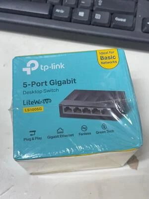 TP-LINK LS1005G 5-Port 10/100/1000Mbps Desktop Switch - Image 1 of 4