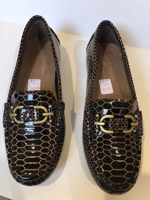 全新 DONALD J PLINER 女式皮革乐福鞋 一脚蹬扣 Croco Viky 棕色 6M — 第 1/4 张图片