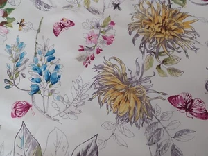 TABLECLOTH FLORALS BUTTERFLIES 72" ROUND DIAMETER polyester vtg - Picture 1 of 4