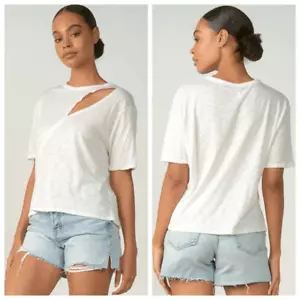 Elan T-shirt Womens Sz Medium white front cut out light boxy oversized tee New - Picture 1 of 11