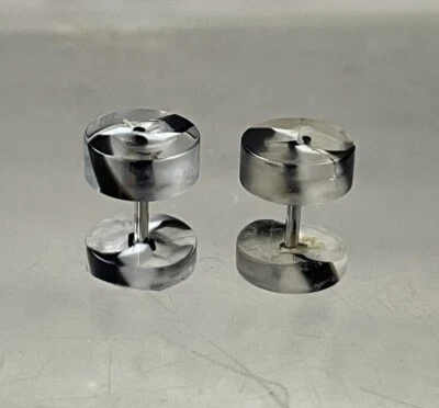 Серьги черный белый мрамор поддельные сужающиеся и пробки акрил 18G - Изображение 1 из 4