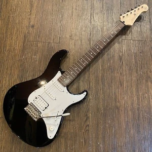 Yamaha Pacifica Pac012 Electric Guitar 2018 Mahogany Body Maple Neck Used - Picture 1 of 9