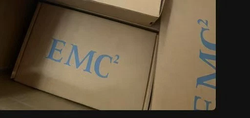 EMC 005052151 UNITY D3NF-2SFXL-400 400GB 6Gb SAS 2.5" SSD - Image 1 of 1