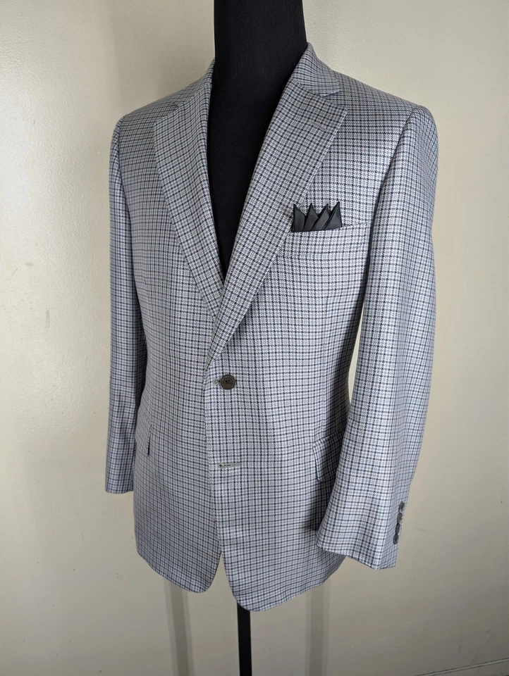 Paul Stuart Rare 100% Pure Silk Sport Coat -No Pants- Size 43 Reg---NEAR MINT - Image 1 of 4
