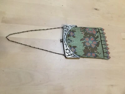 复古 20 世纪 20 年代钱包网眼手提包 Filigree 框架 - 状况良好  — 第 1/3 张图片