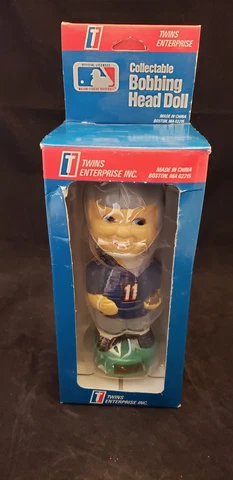 NEW ENGLAND PATRIOTS  FOOTBALL NFL VINTAGE LOOK BOY BOBBLEHEAD TWIN ENTERPRISE Cover