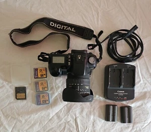 Canon EOS D60 Camera 17-35mm Lens - Picture 1 of 7