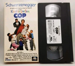 Kindergarten Cop VHS, Pre-owned, Very Good Condition, 1990 MCA Universal - Picture 1 of 2