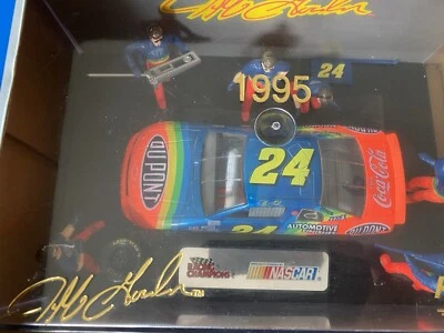 NASCAR DIECAST 1/24 Jeff Gordon #24 y Pit Crew Foto 1 de 4