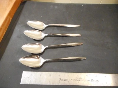 4 Talheres Toalha Supreme Triângulo Lugar de Talheres de Aço Inoxidável / Colheres de Sopa Ovais - Imagem 1 de 3