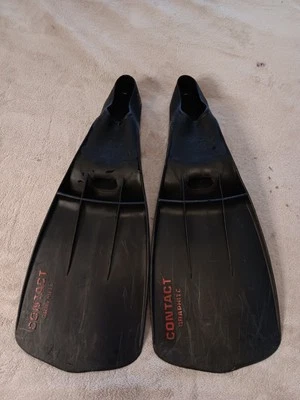 Beuchat Contact Graphite Pro Fins 尺寸 Us 7-8.5 (40- 42) 黑色 — 第 1/4 张图片