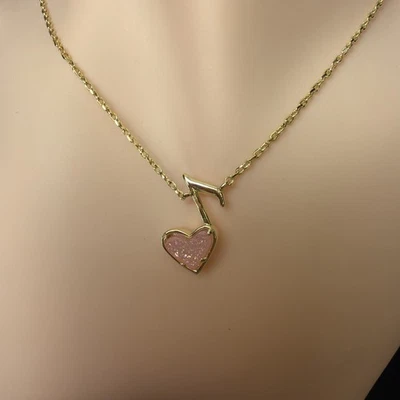 Kendra Scott Dolly Parton Ari Corazón Nota Musical Collar Oro Rosa Drusy Bolsa para el Polvo Foto 1 de 4