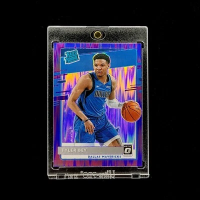 Tyler Bey RC - 2020-21 Donruss Optic Purple Shock Prizm Rated Rookie Mavs - #186 - Image 1 of 2