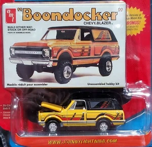 Johnny Lightning CHASE 69 1969 Chevy Blazer WHITE LIGHTNING Classic Plastic Car - Picture 1 of 4